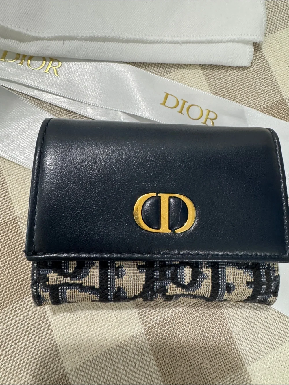Dior 30 Montaigne Veronia Wallet